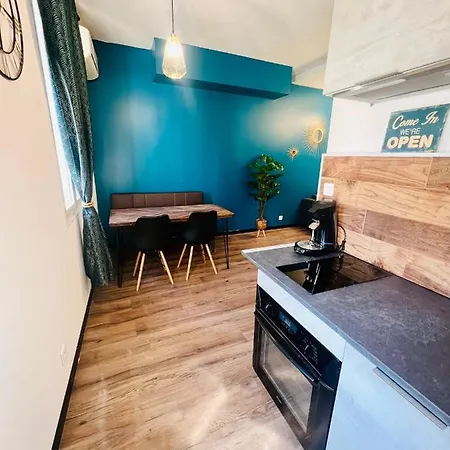 Au Coeur Du Vieux-port Apartment